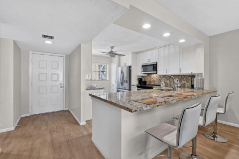 Copropriété à vendre à Palm Beach Gardens, Floride: 2 chambres, 120.77 m2 № 2407723 - photo 11