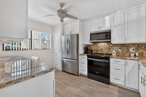 Copropriété à vendre à Palm Beach Gardens, Floride: 2 chambres, 120.77 m2 № 2407723 - photo 12