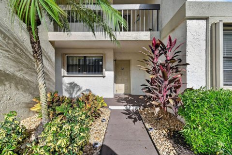 Copropriété à vendre à Palm Beach Gardens, Floride: 2 chambres, 120.77 m2 № 2407723 - photo 2