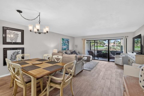 Copropriété à vendre à Palm Beach Gardens, Floride: 2 chambres, 120.77 m2 № 2407723 - photo 4
