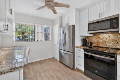 Copropriété à vendre à Palm Beach Gardens, Floride: 2 chambres, 120.77 m2 № 2407723 - photo 13