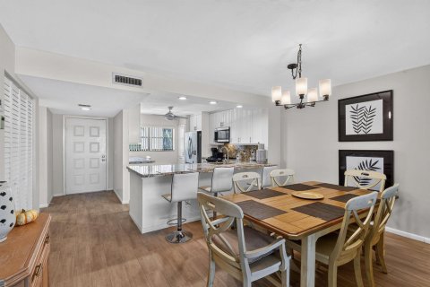 Copropriété à vendre à Palm Beach Gardens, Floride: 2 chambres, 120.77 m2 № 2407723 - photo 10