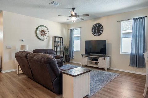 Casa en venta en Wildwood, Florida, 3 dormitorios, 168.71 m2 № 2230775 - foto 8