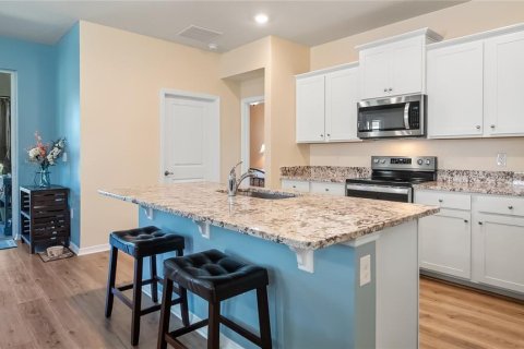 Casa en venta en Wildwood, Florida, 3 dormitorios, 168.71 m2 № 2230775 - foto 5