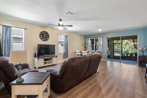Casa en venta en Wildwood, Florida, 3 dormitorios, 168.71 m2 № 2230775 - foto 10