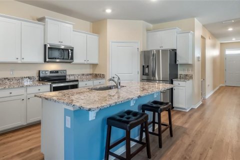 Casa en venta en Wildwood, Florida, 3 dormitorios, 168.71 m2 № 2230775 - foto 4