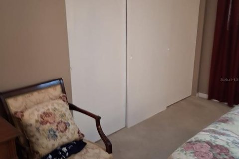 Condo in Pinellas Park, Florida, 1 bedroom № 2122896 - photo 13