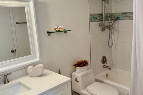 Condominio en alquiler en Saint Pete Beach, Florida, 1 dormitorio, 72 m2 № 1906735 - foto 21
