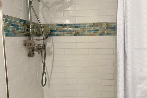 Condominio en alquiler en Saint Pete Beach, Florida, 1 dormitorio, 72 m2 № 1906735 - foto 23