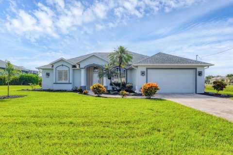 House in Rotonda, Florida 3 bedrooms, 195.47 sq.m. № 1914316 - photo 3