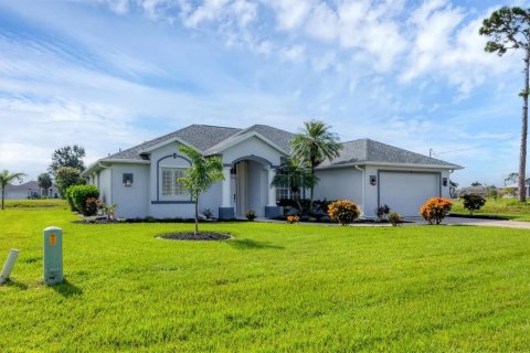 House in Rotonda, Florida 3 bedrooms, 195.47 sq.m. № 1914316 - photo 4