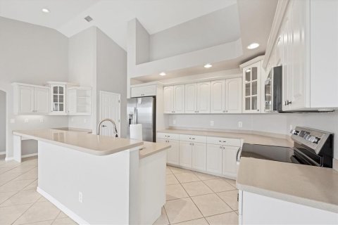 House in Rotonda, Florida 3 bedrooms, 195.47 sq.m. № 1914316 - photo 17