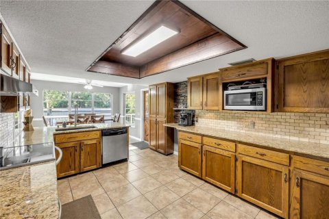 House in Orange City, Florida 3 bedrooms, 186.92 sq.m. № 1894798 - photo 23