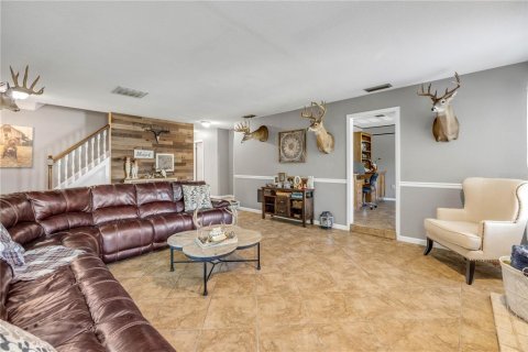 House in Orange City, Florida 3 bedrooms, 186.92 sq.m. № 1894798 - photo 19