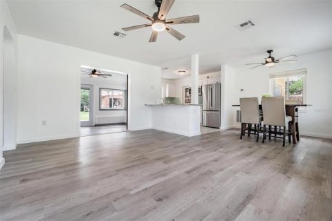 Villa ou maison à louer à Largo, Floride: 2 chambres, 92.53 m2 № 2425748 - photo 17