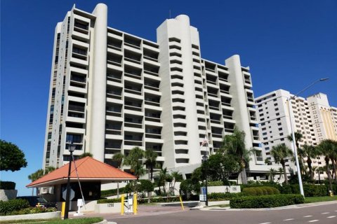 Copropriété à louer à Clearwater, Floride: 2 chambres, 136.01 m2 № 332044 - photo 1