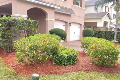 House in Kissimmee, Florida 4 bedrooms, 217.21 sq.m. № 1631048 - photo 2