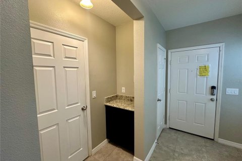 House in Kissimmee, Florida 4 bedrooms, 217.21 sq.m. № 1631048 - photo 3