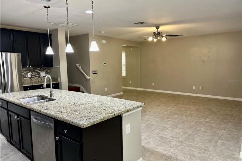 House in Kissimmee, Florida 4 bedrooms, 217.21 sq.m. № 1631048 - photo 9