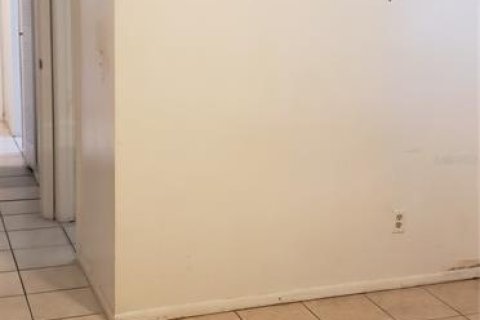 House in Orlando, Florida 2 bedrooms, 90.95 sq.m. № 1442812 - photo 10