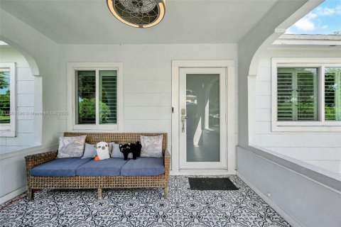 Купить виллу или дом в Майами, Флорида 6 комнат, 128.86м2, № 1954329 - фото 6