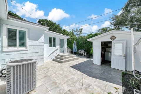 Купить виллу или дом в Майами, Флорида 6 комнат, 128.86м2, № 1954329 - фото 30