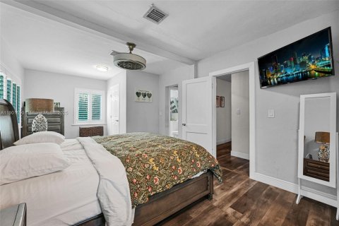 Купить виллу или дом в Майами, Флорида 6 комнат, 128.86м2, № 1954329 - фото 12