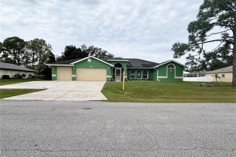 Villa ou maison à vendre à North Port, Floride: 3 chambres, 206.34 m2 № 2400116 - photo 2