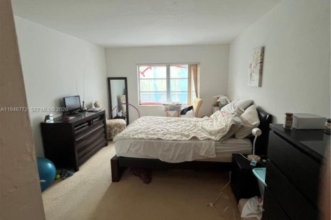 Condo in North Miami, Florida, 1 bedroom  № 2003593