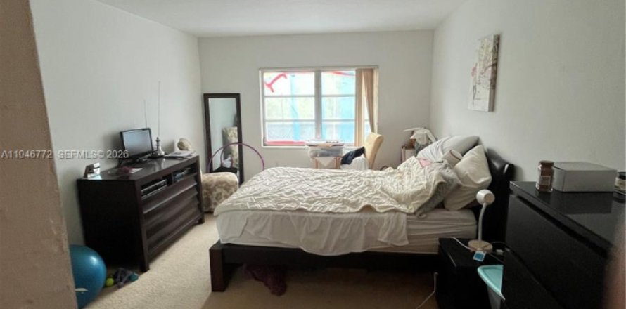 Condo in North Miami, Florida, 1 bedroom  № 2003593