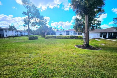 Copropriété à louer à Naples, Floride: 2 chambres, 111.48 m2 № 2152856 - photo 28