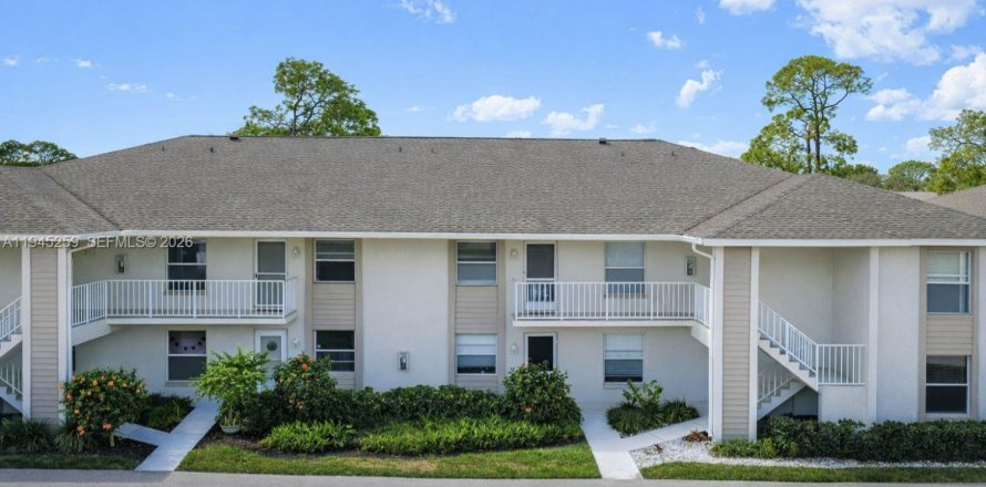 Condo à Naples, Floride, 2 chambres  № 2152856