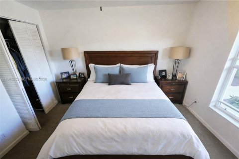 Copropriété à louer à Naples, Floride: 2 chambres, 111.48 m2 № 2152856 - photo 17