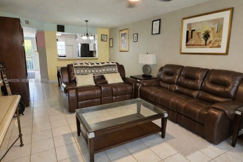 Copropriété à louer à Naples, Floride: 2 chambres, 111.48 m2 № 2152856 - photo 8