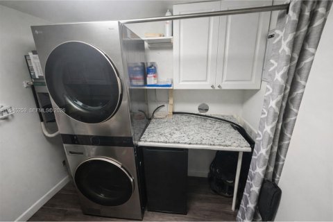 Copropriété à louer à Naples, Floride: 2 chambres, 111.48 m2 № 2152856 - photo 22