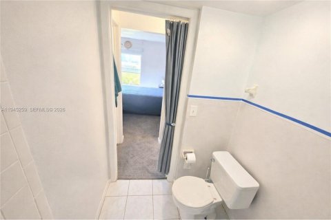 Copropriété à louer à Naples, Floride: 2 chambres, 111.48 m2 № 2152856 - photo 14