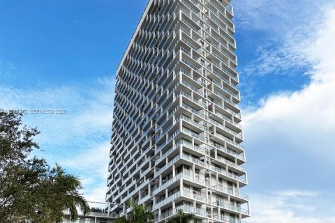 Copropriété à louer à Sunrise, Floride: 3 chambres, 120.49 m2 № 2064174 - photo 2