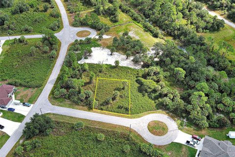 Земельный участок в Норт-Порт, Флорида № 2164584