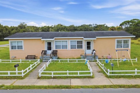 Immobilier commercial à vendre à Mims, Floride: 4 chambres, 139.35 m2 № 2378276 - photo 3