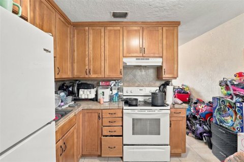 Immobilier commercial à vendre à Mims, Floride: 4 chambres, 139.35 m2 № 2378276 - photo 17