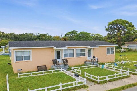 Immobilier commercial à vendre à Mims, Floride: 4 chambres, 139.35 m2 № 2378276 - photo 5