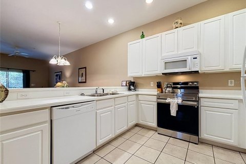 Copropriété à vendre à Davenport, Floride: 2 chambres, 108.97 m2 № 2388310 - photo 4