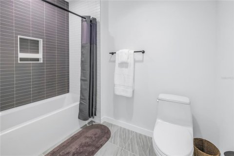 Copropriété à louer à Saint Petersburg, Floride: 3 chambres, 197.6 m2 № 2229804 - photo 28