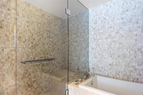 Copropriété à vendre à Miami, Floride: 1 chambre, 75.25 m2 № 1938154 - photo 12