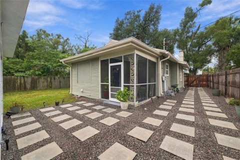 Villa ou maison à louer à Tampa, Floride: 3 chambres, 113.71 m2 № 2411619 - photo 20