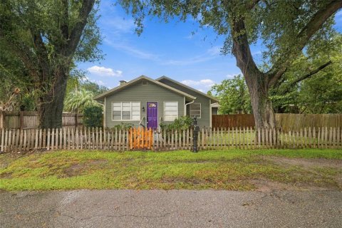 Villa ou maison à Tampa, Floride 3 chambres, 113.71 m2 № 2411619