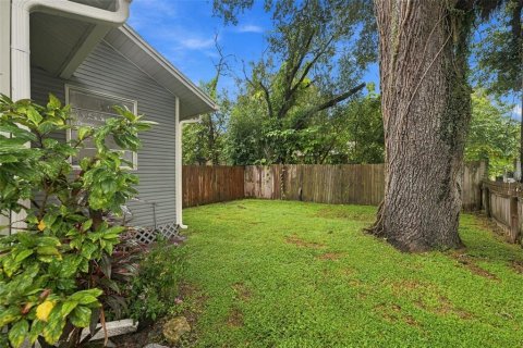 Villa ou maison à louer à Tampa, Floride: 3 chambres, 113.71 m2 № 2411619 - photo 22