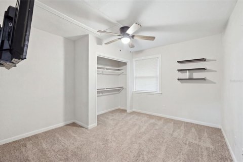 Villa ou maison à louer à Tampa, Floride: 3 chambres, 113.71 m2 № 2411619 - photo 14
