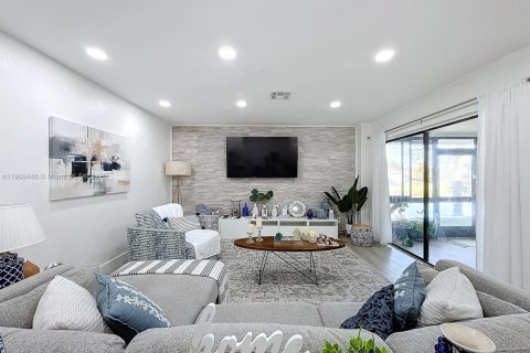 Adosado en venta en Tamarac, Florida, 2 dormitorios, 160.07 m2 № 1967121 - foto 21