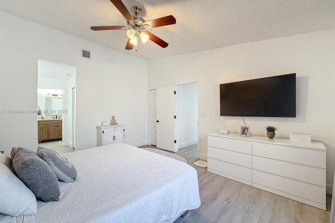 Adosado en venta en Tamarac, Florida, 2 dormitorios, 160.07 m2 № 1967121 - foto 29